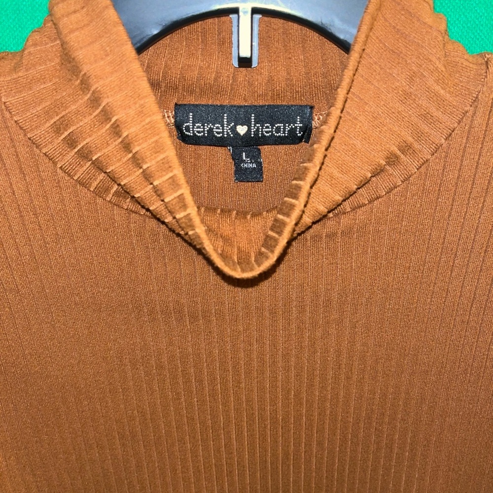 Rust sweater - Picture 2 of 3